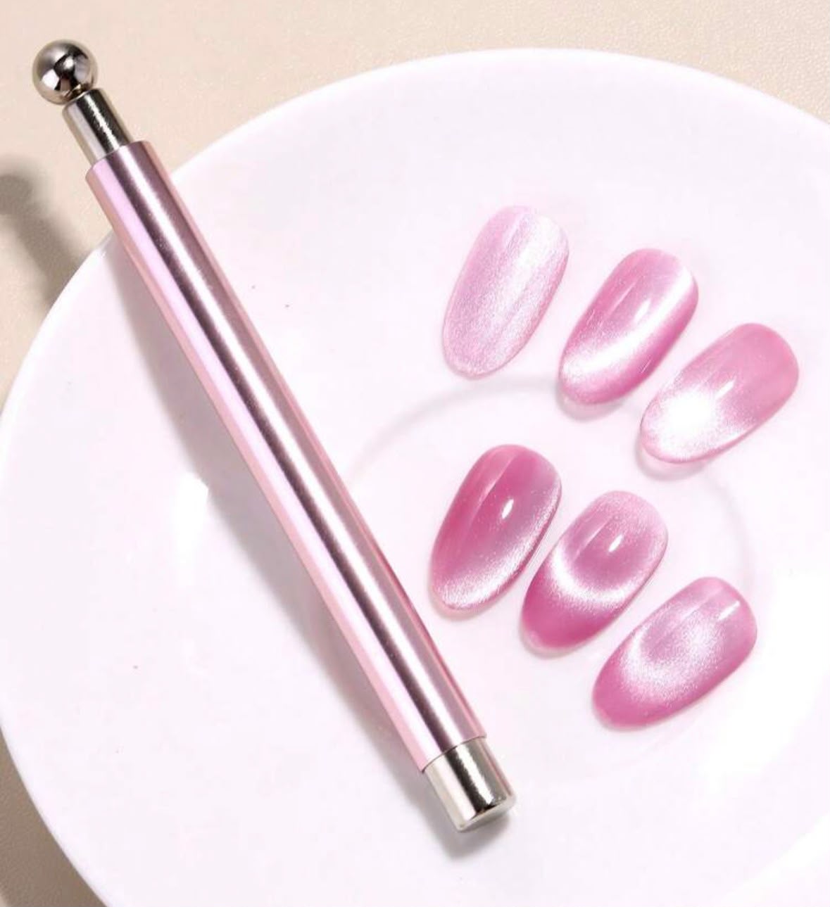 Cat Eye Magnet